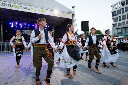 Folklorni večer Nikole Tesle 